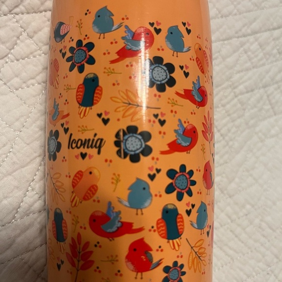 Iconiq insulated water bottle - Picture 2 of 6